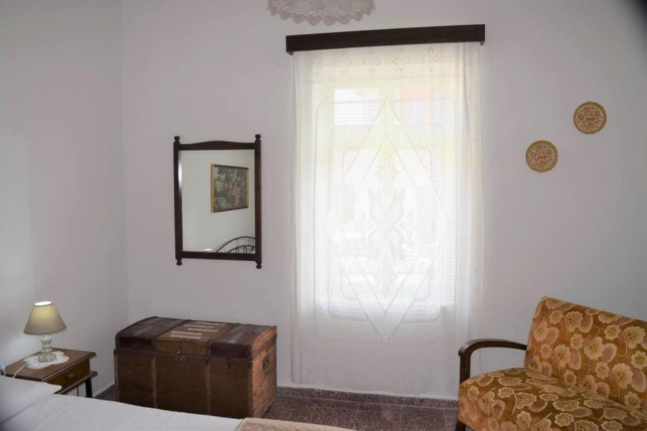 Village Home In Paradisi  Exterior photo